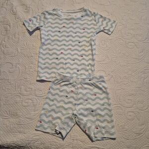 Primary boys size 6 shortie pajama set, blue waves with multi colored fish VGUC